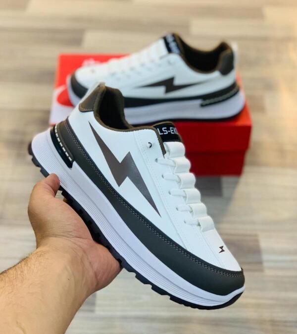 3b8e231b-cd76-4821-9ba6-ed1ba0ebb7ec Flash Runner Sneakers