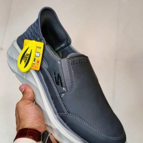 Skechers D’Lites Walker 2.0 Slip-Ons