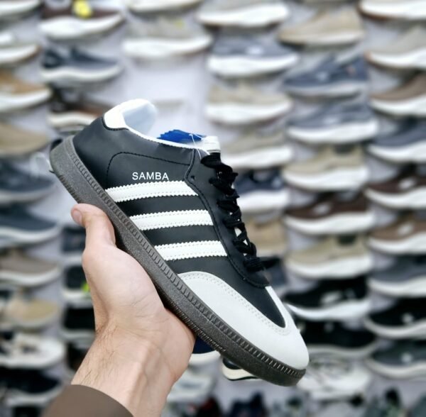 84569c6e-52b5-4d90-b540-f7c8f8e0f560 Aaddidas sambaa