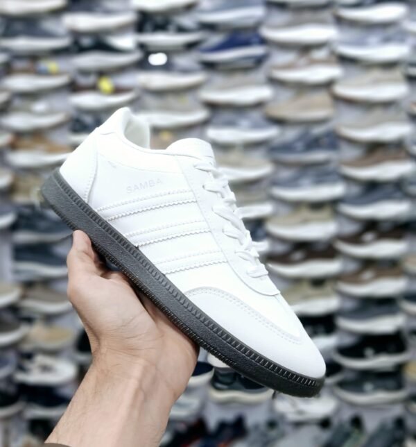 c0721630-3533-47c8-82a9-68a73982f83c Aaddidas sambaa